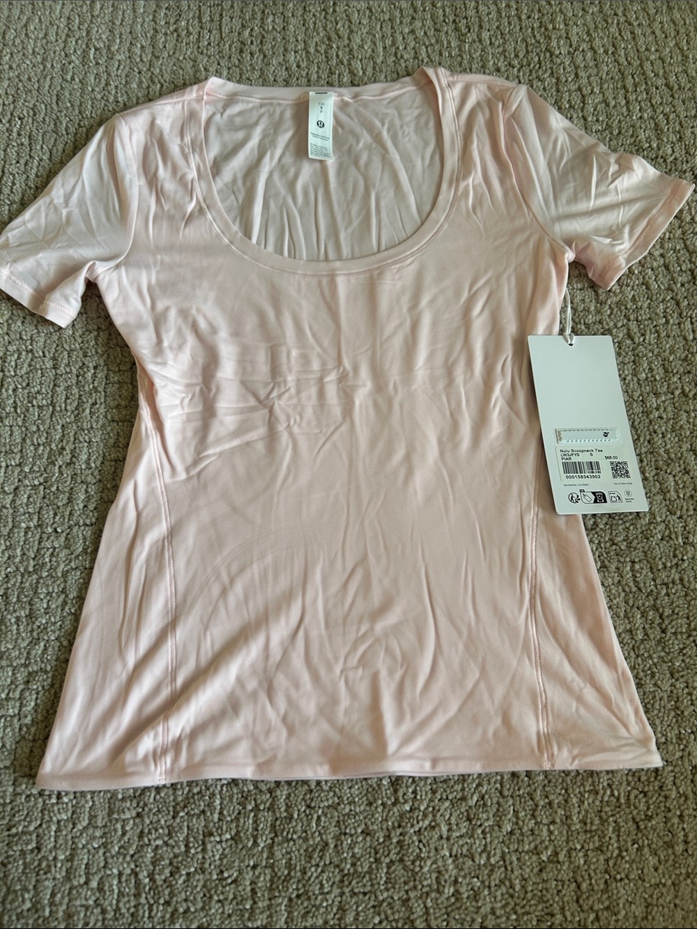 Lululemon Nulu Wundermost ascoopneck Tee Light pink small $68
